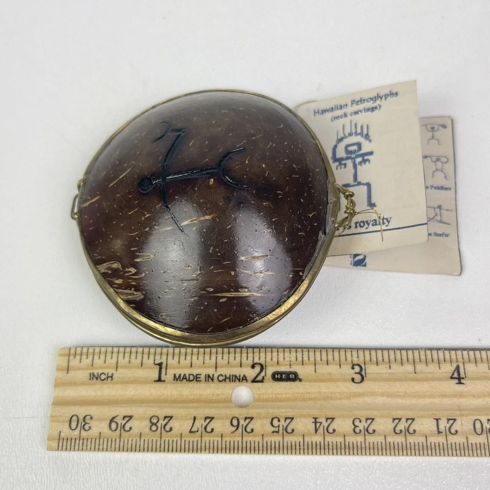 Vintage Polished Coconut Shell Hinged Jewelry Trinket Box Coin Purse Souvenir 3